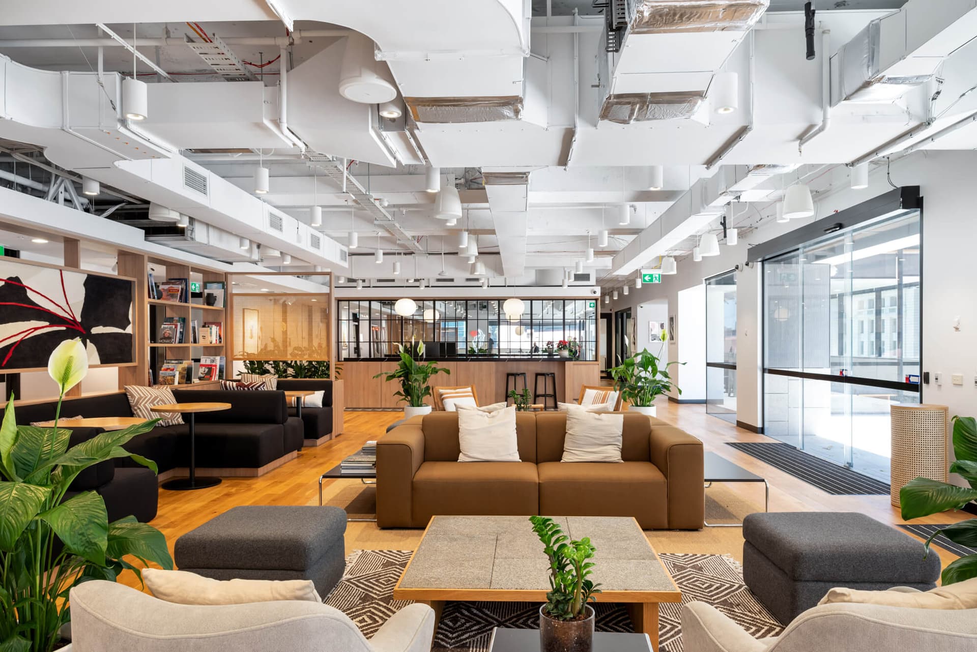 Workspace365 reception and foyer area.